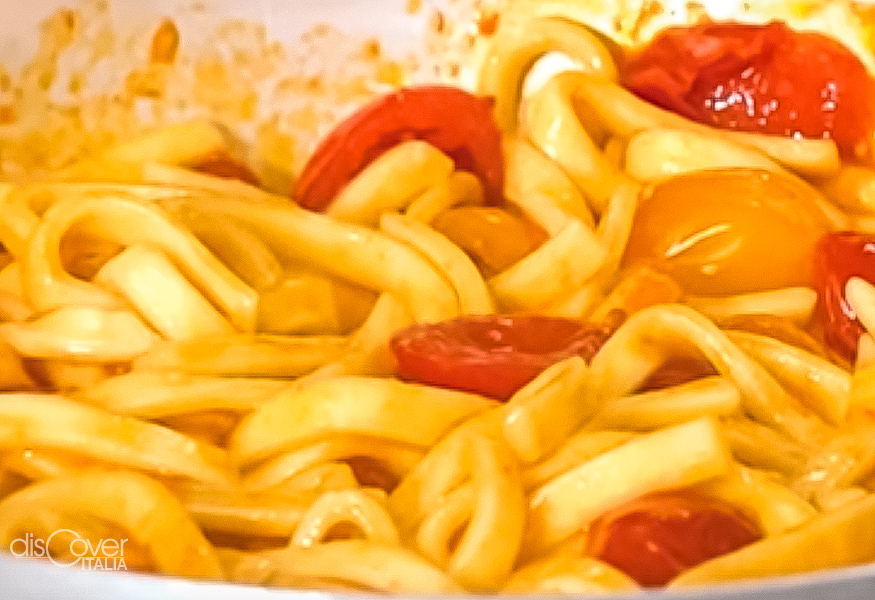 Scialatielli pasta from Amalfi with cherry tomatoes